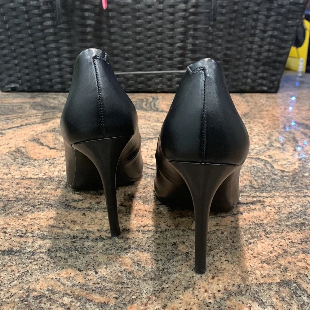 Elegant Black Women's Heels - Picture 5 of 12